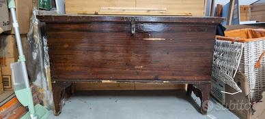 Cassapanca da restaurare