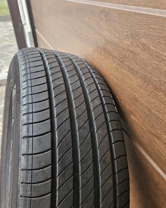 Gomme Michelin Primacy 4 - 215/65 R17 103V -Tucson