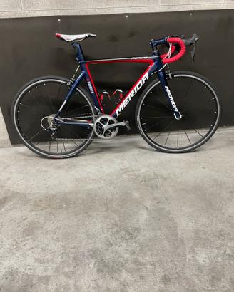Bici da corsa in carbonio