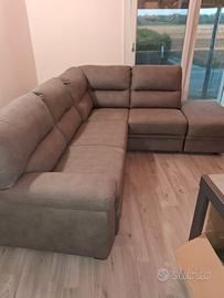 divano angolare+pouf NUOVI