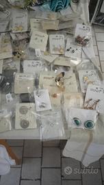 ORECCHINI IN BIGIOTTERIA 