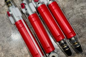 N’4 Ammortizzatori terrafirma per defender nuovi.