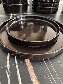 Piatti servizio da 4+4  neri