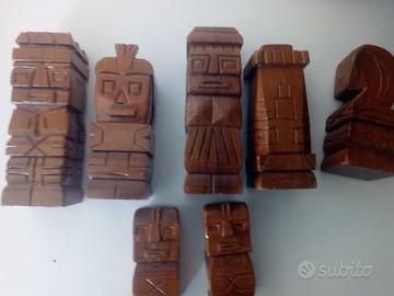 Scacchi in legno intagliati a mano