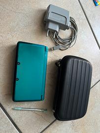 Nintendo 3DS turchese caricabatterie e custodia