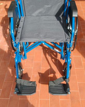 sedia a rotelle con  portata max 200kg
