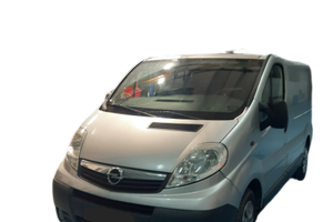 Trafic Vivaro con motore nuovo