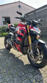 Ducati streetfighter v4s