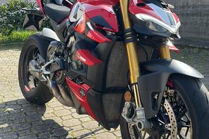 Ducati streetfighter v4s