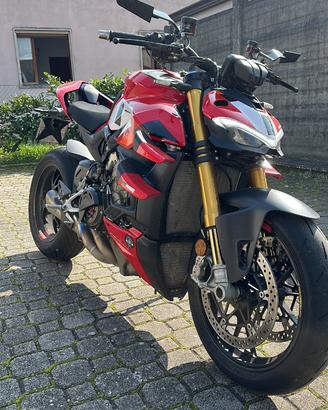 Ducati streetfighter v4s