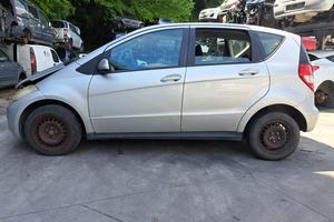 MERCEDES CLASSE A 2010 SOLO PER RICAMBI