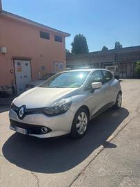 Renault Clio 1.2 75CV 5 porte Zen