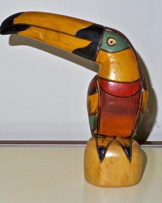 Tucano di legno