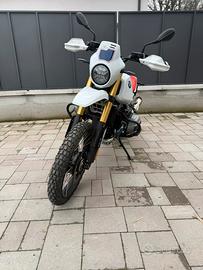 Bmw r12 g/s 202(