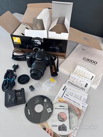 Nikon D3000 + obiettivo Nikkor 18-55 VR completo