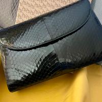 Borsa in pelle di  “ I Santi “