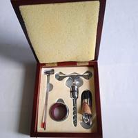 Set da Sommelier in Cofanetto di legno per Vino
