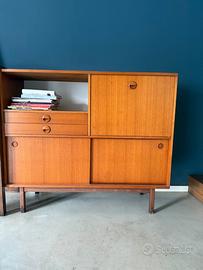 Scrittoio anni ’50 stile scandinavo in noce chiaro