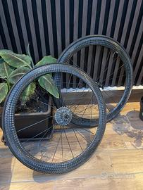 Coppia ruote Ursus Miura C50 in carbonio profilo