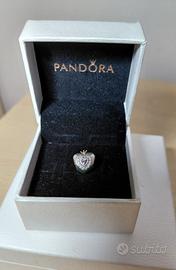 Charm Pandora