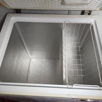 Congelatore a pozzetto 