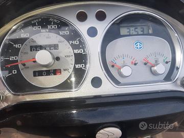 Beverly tourer 400ie 2008