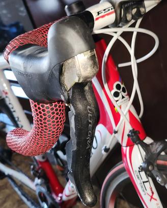 Leve Ultegra 6700