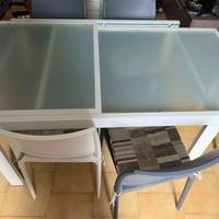 tavolo in vetro temperato +6 sedie in pvc