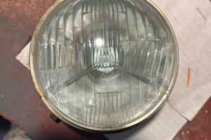 Fanale auto d’epoca