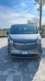 Opel vivaro sei posti