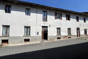 CASCINA SEMINDIPENDENTE