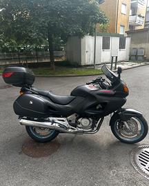 Honda Deauville 650