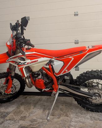 Beta RR 300 Xpro 2T  2024 (modello 2025)