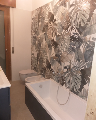 Bagno .Muratore professionale. Manutentore casa