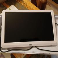 Digital photo frame