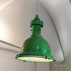 Lampada industriale in metallo verde Vintage