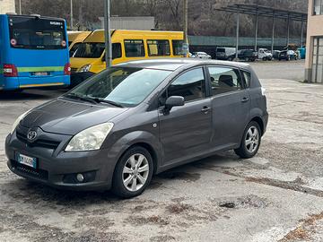 Toyota Corola Verso 2.2 diesel Per Export