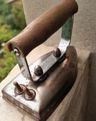 Ferro da stiro elettrico antico 1920-40