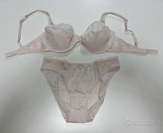 Completo rosa chiaro