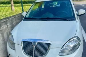 Lancia Ypsilon 3 porte 1.2 benzina del 2010