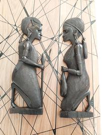 Una Coppia in legno di Guerrieri tribali Africani
