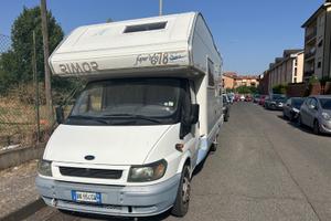 Camper mansardato