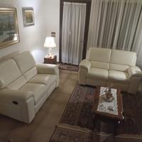 COPPIA DIVANI IN PELLE BIANCO PANNA