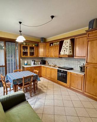 Appartamento di 92 m² con 3 locali e box auto a Lu