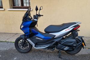 Scooter Aprilia SR GT 125cc