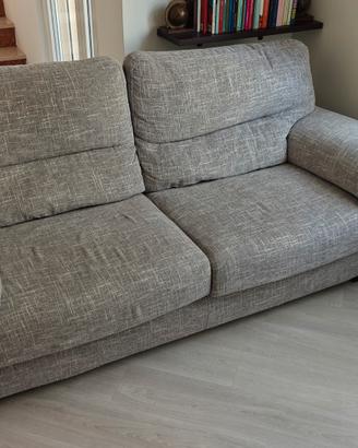 Divano 3 posti con Pouf