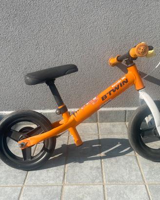 Bicicletta Btwin senza pedali