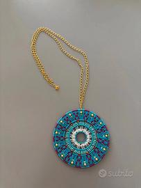 collana  in macrame fatta a mano