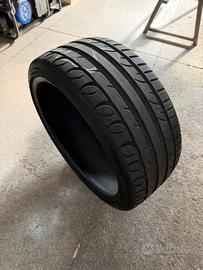 Gomme Riken 235/35/19