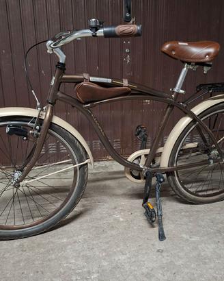 Bicicletta cruiser: iconica  Route66 da passeggio.